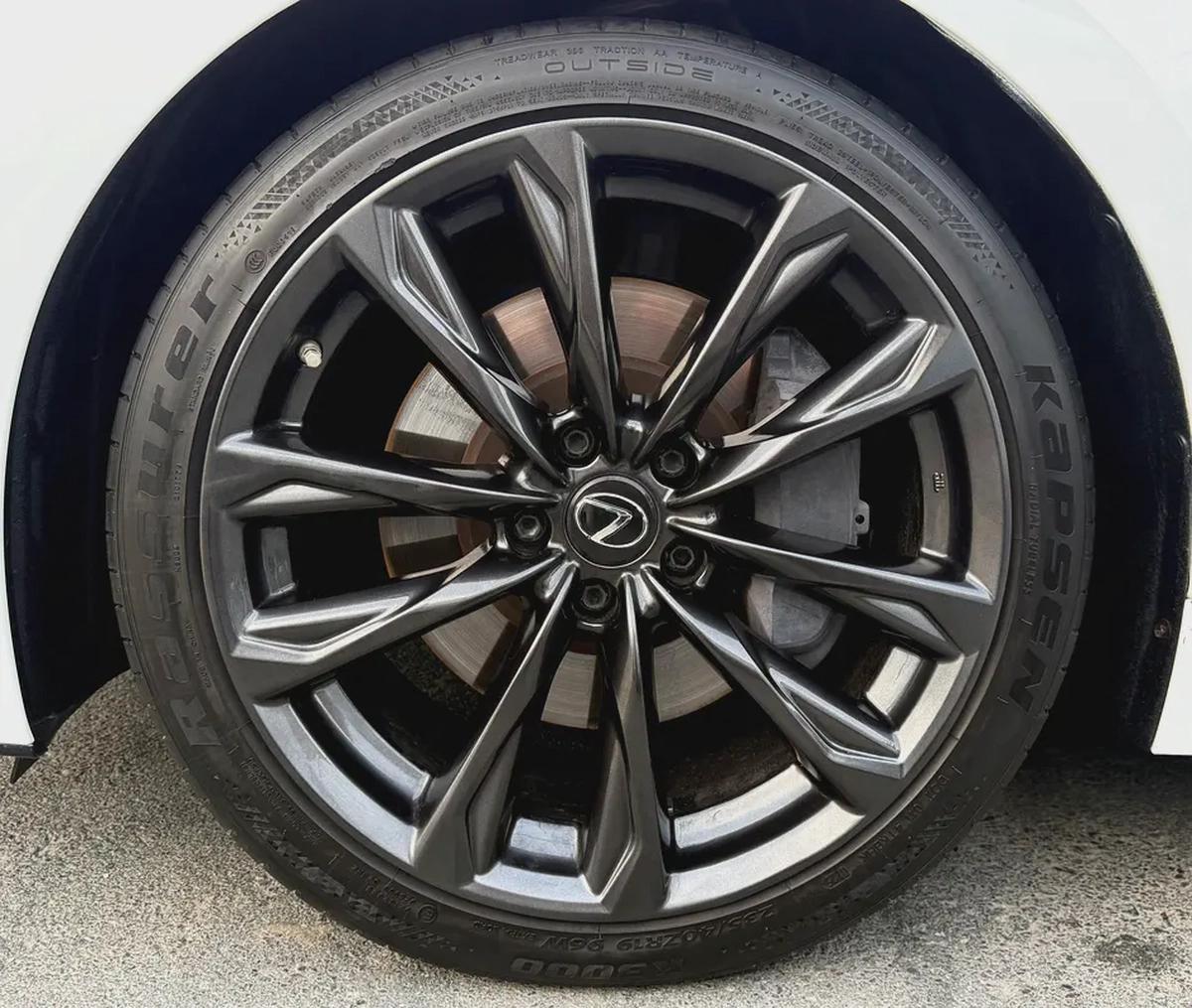 2021 Lexus IS 350 F Sport - American Specs - GCC Ready-14-14