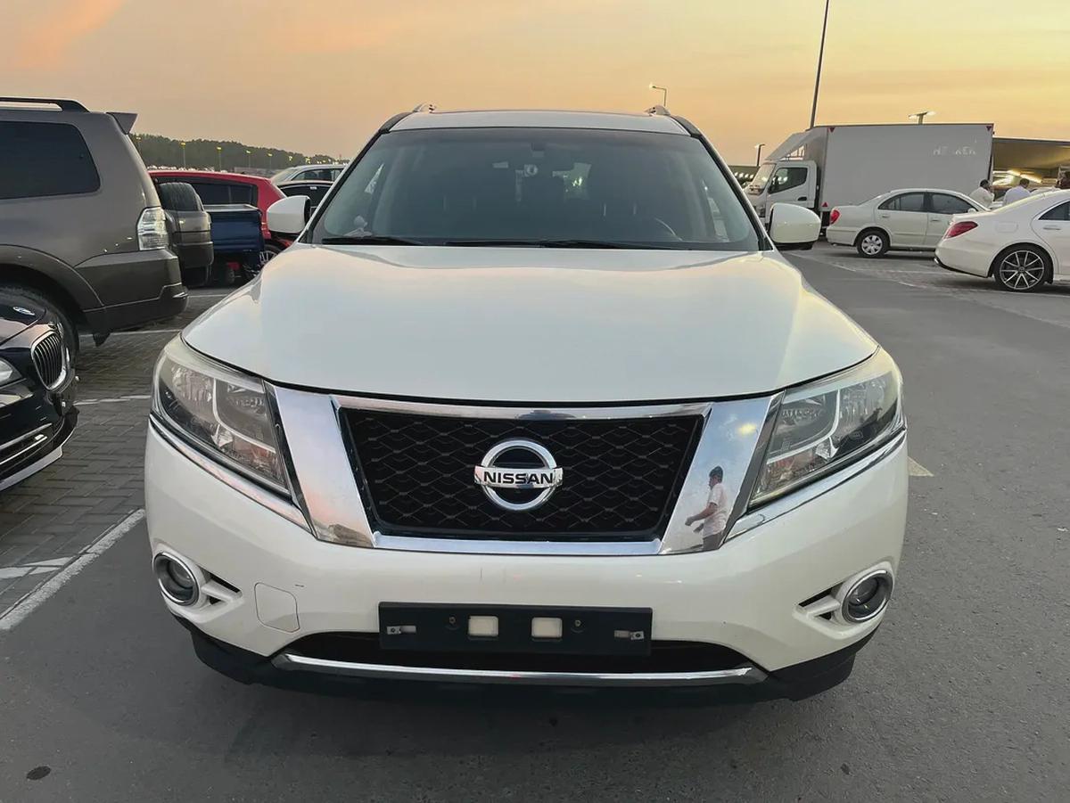 Nissan Pathfinder Platinum-1-1
