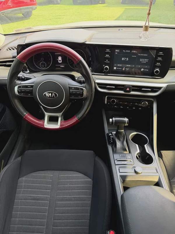 KIA K5 —2021–GCC—FREE ACCIDENT—LOW MILAGE—EXCELLENT CONDITION