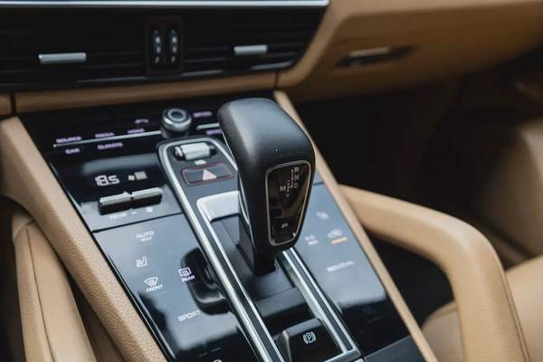 Porsche Cayenne 2022