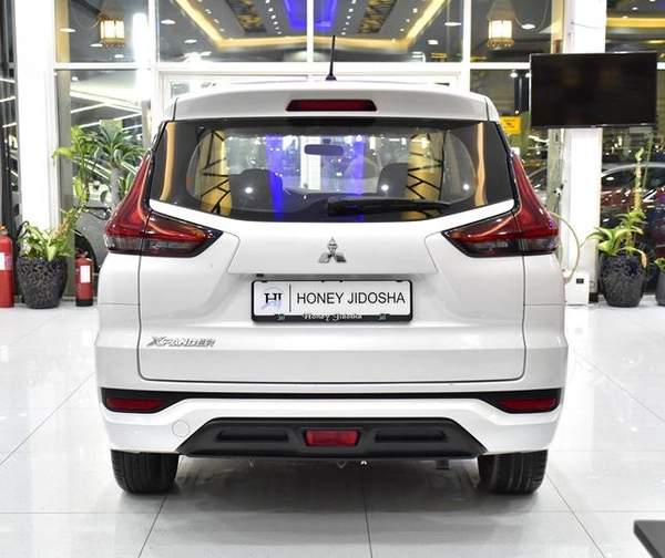 Mitsubishi Xpander ( 2022 Model ) in White Color GCC Specs