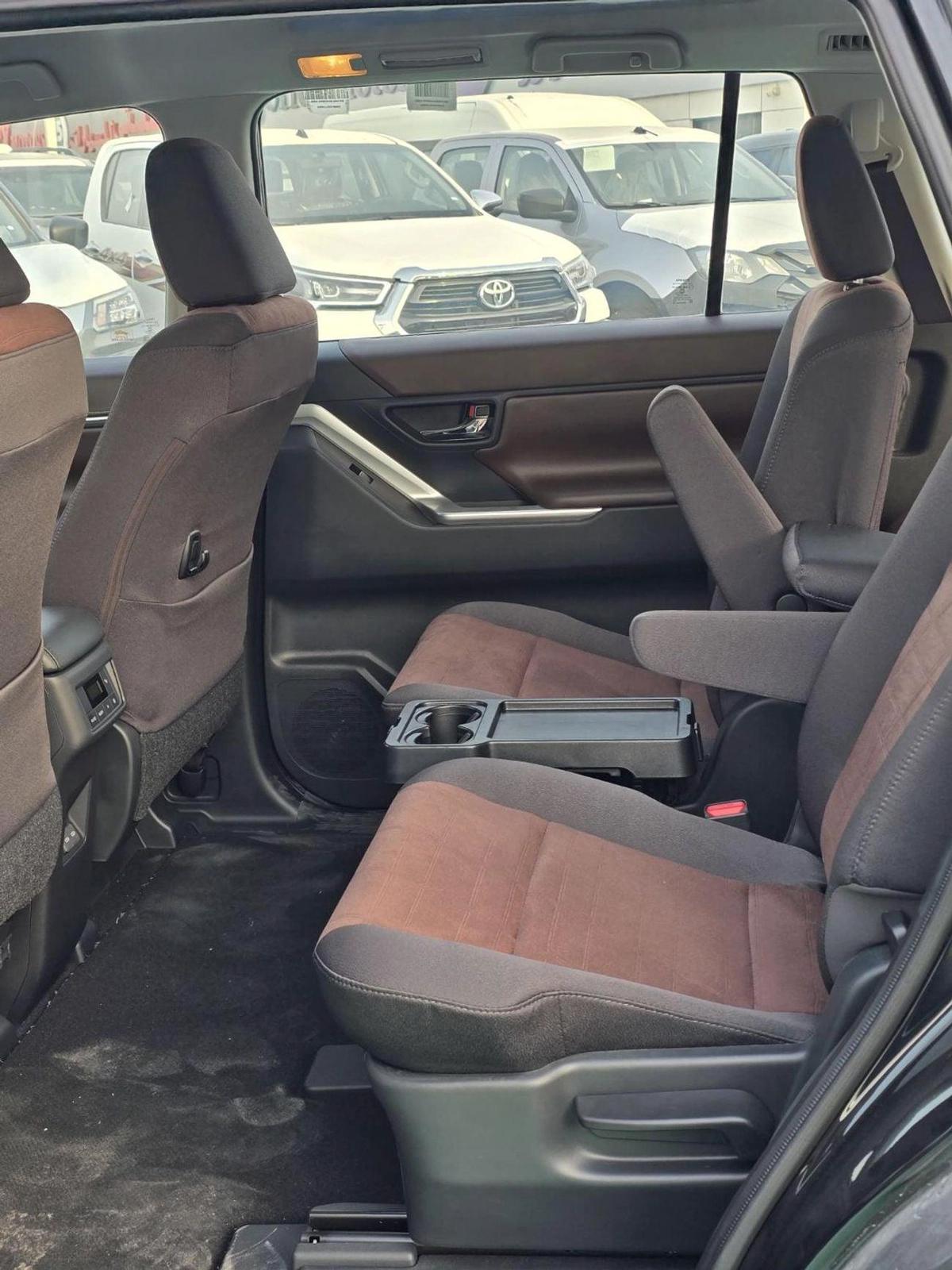 Toyota Innova 2.0L HyCross 7S Hybrid-6-6