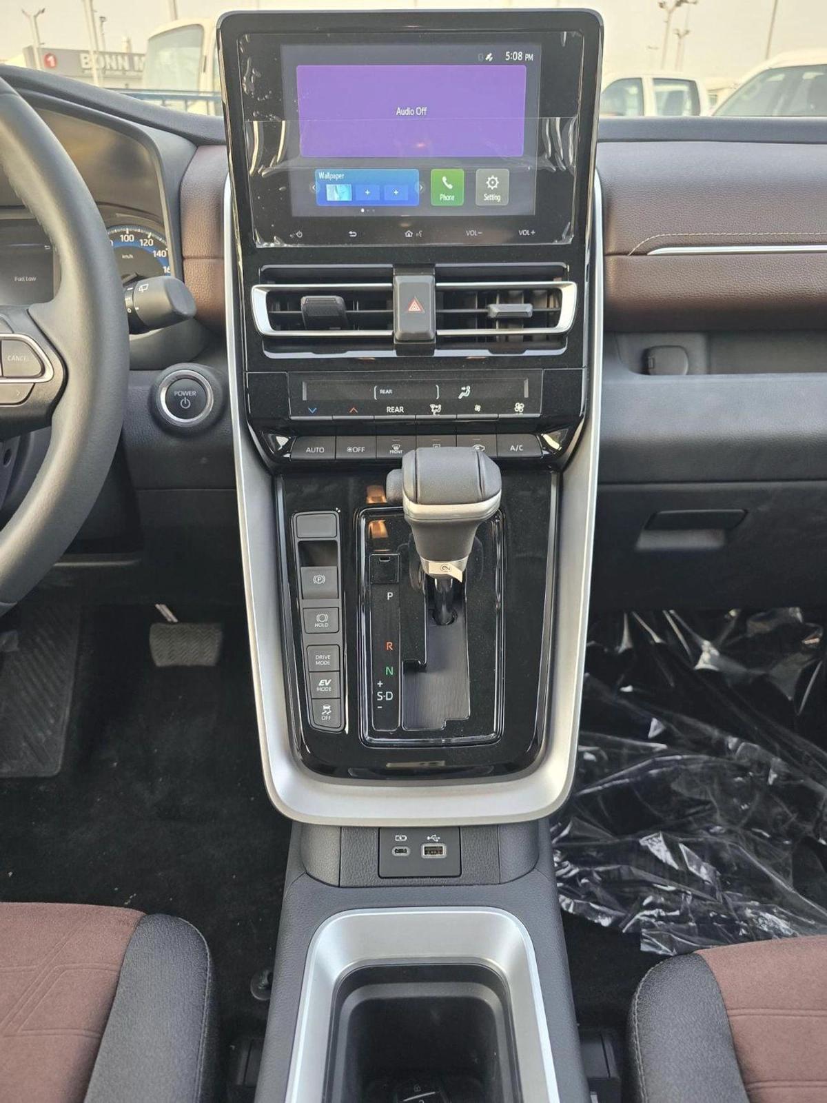 Toyota Innova 2.0L HyCross 7S Hybrid-10-10