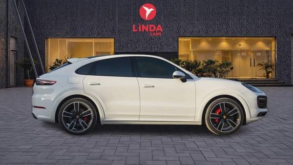 Porsche Cayenne GTS Coupé 2021