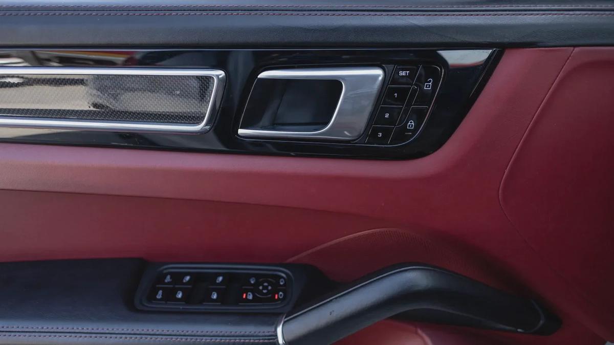 Porsche Cayenne GTS Coupé 2021-8-8