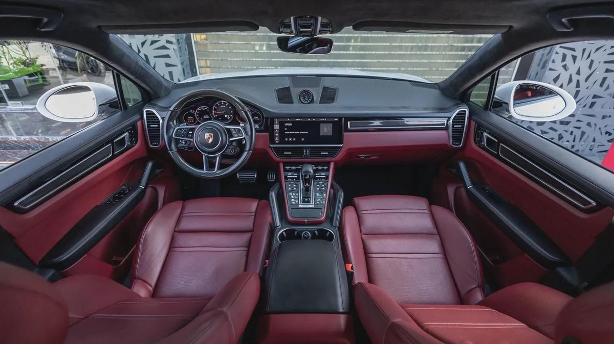 Porsche Cayenne GTS Coupé 2021-6-6