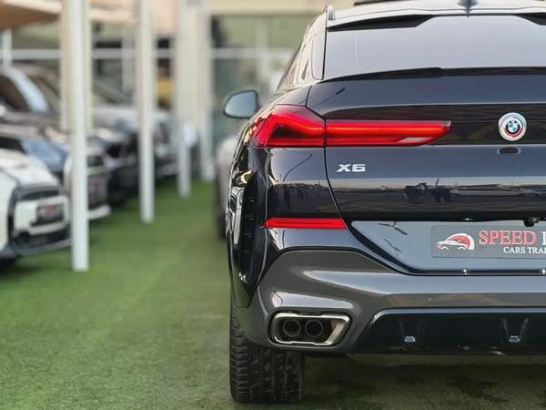 BMW X6 M50 V8 Under WarrantyService Gcc Free Paint