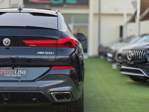 BMW X6 M50 V8 Under WarrantyService Gcc Free Paint