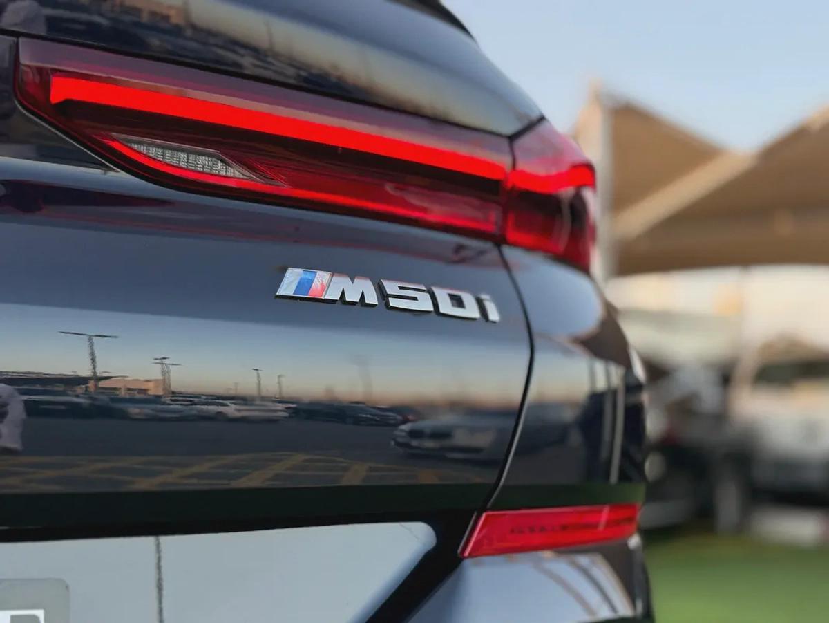 BMW X6 M50 V8 Under WarrantyService Gcc Free Paint-8-8