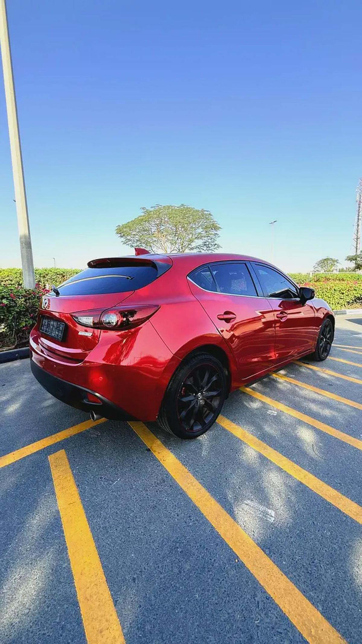GCC Specs Mazda 3 Select Sport 2015 - Reliable and Stylish!-0-0