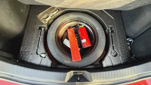 GCC Specs Mazda 3 Select Sport 2015 - Reliable and Stylish!