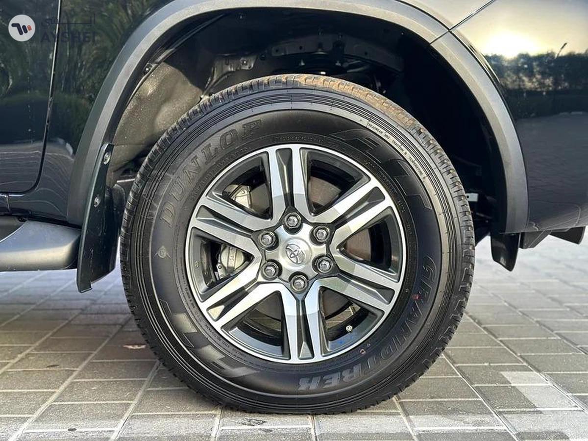 Toyota Fortuner GX2 4X4 2.7L-8-8