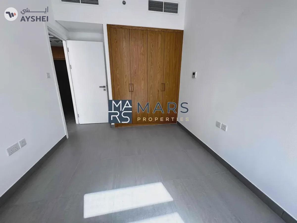 Luxurious brand new 1 bedroom apartment with all facilities available in 40k-15-15