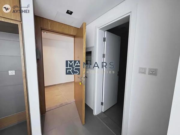 Luxurious brand new 1 bedroom apartment with all facilities available in 40k