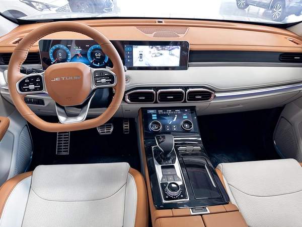 Jetour X70 Plus Luxury 2025