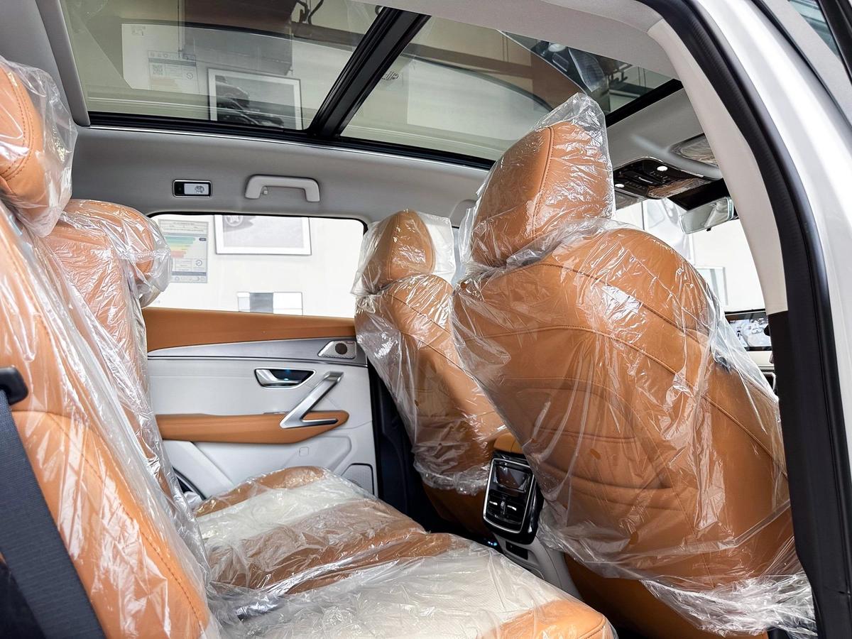 Jetour X70 Plus Luxury 2025-21-21