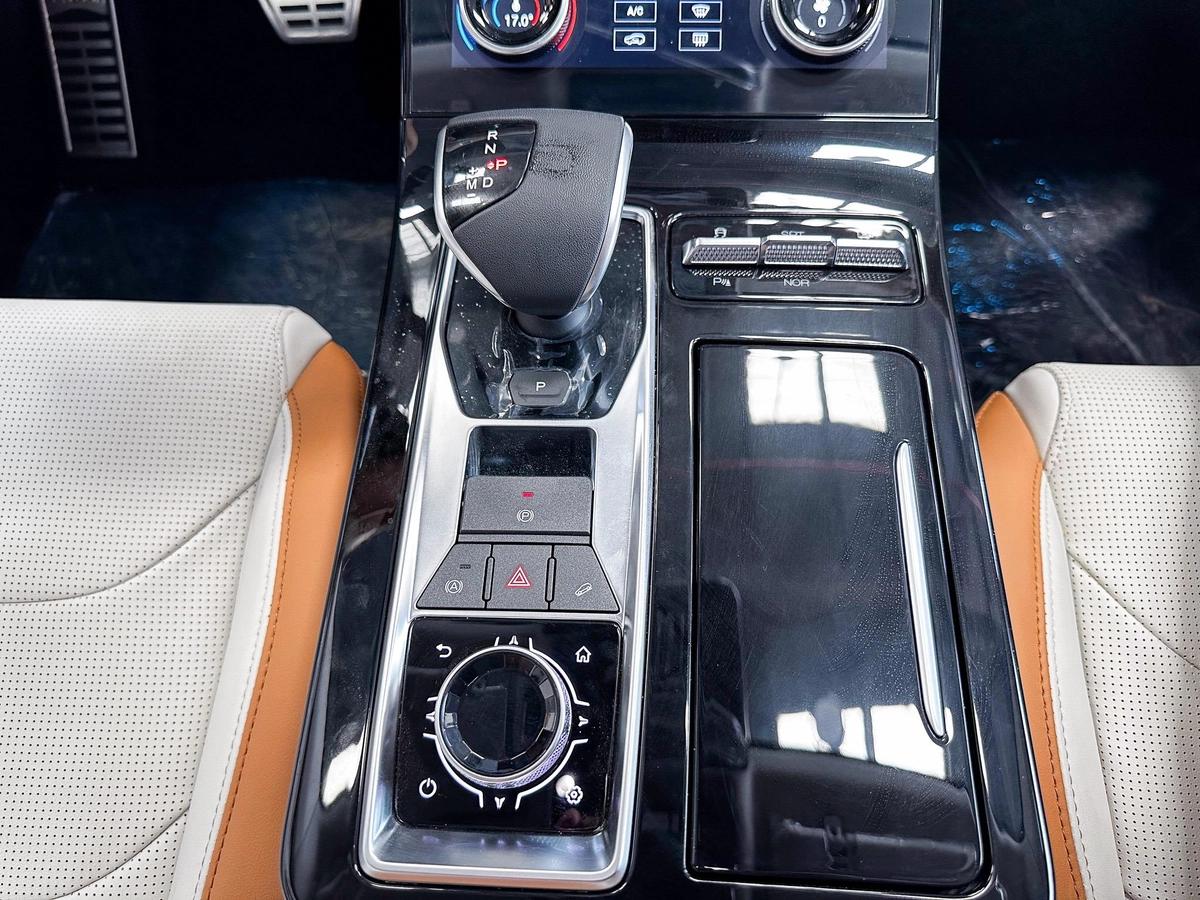 Jetour X70 Plus Luxury 2025-15-15