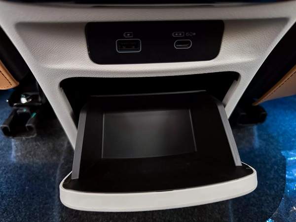 Jetour X70 Plus Luxury 2025