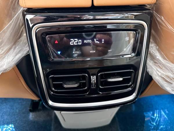 Jetour X70 Plus Luxury 2025