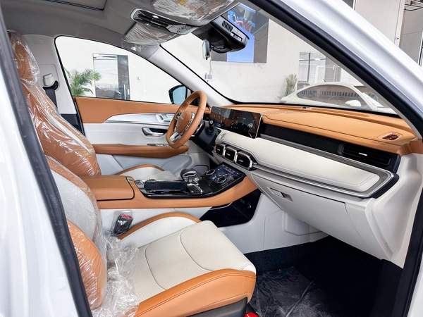 Jetour X70 Plus Luxury 2025