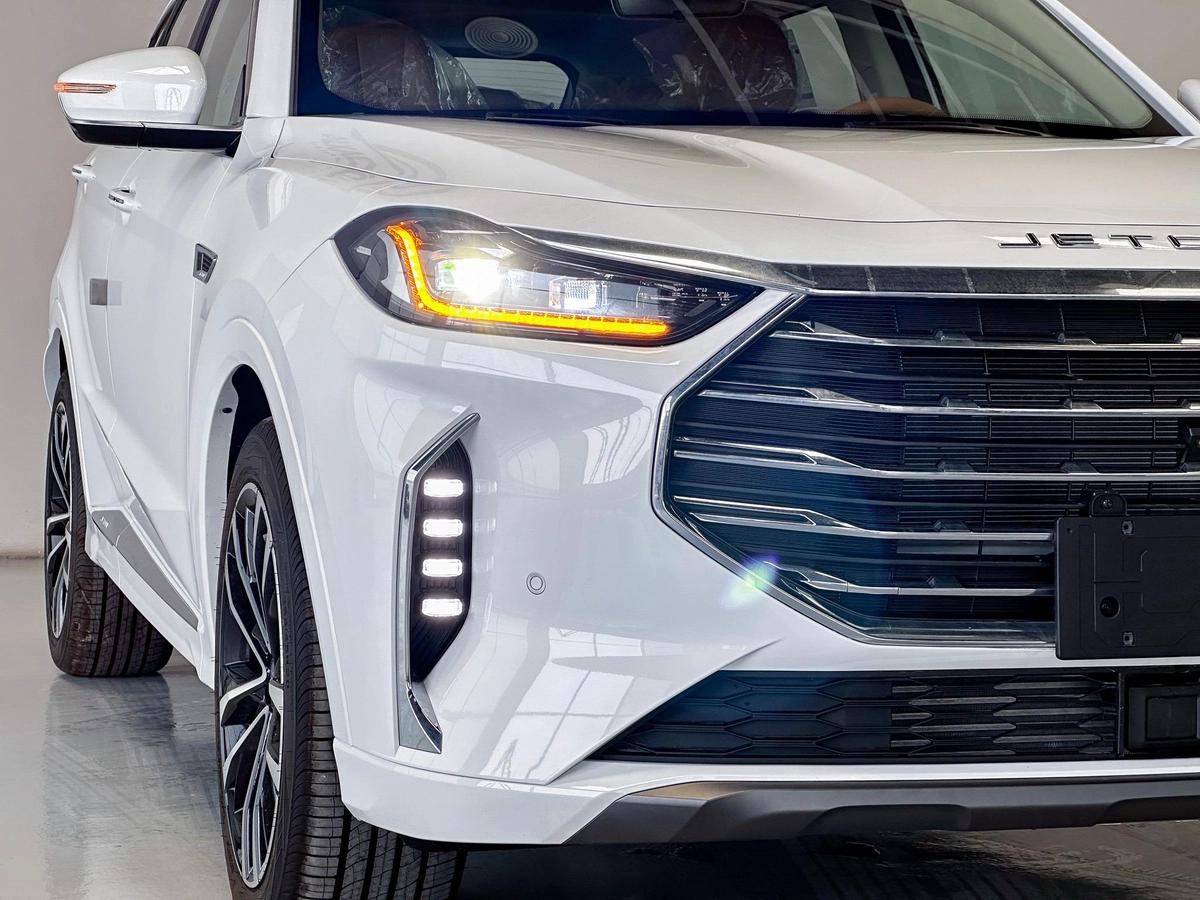 Jetour X70 Plus Luxury 2025-23-23