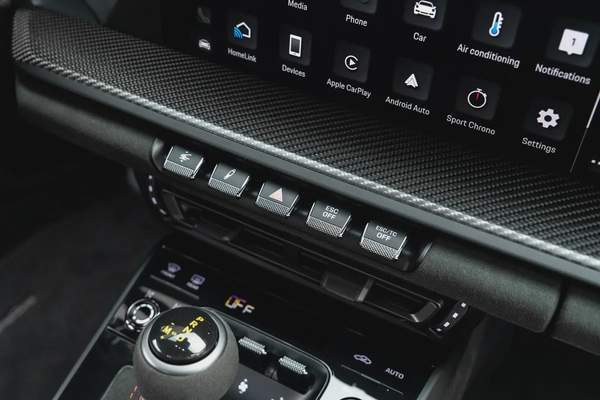 2023 PORSCHE 911 GT3 RS WEISSACH. CARBON CERAMIC BRAKES. SUSPENSION LIFTER. HIGH SPEC. MAIN DEALER S