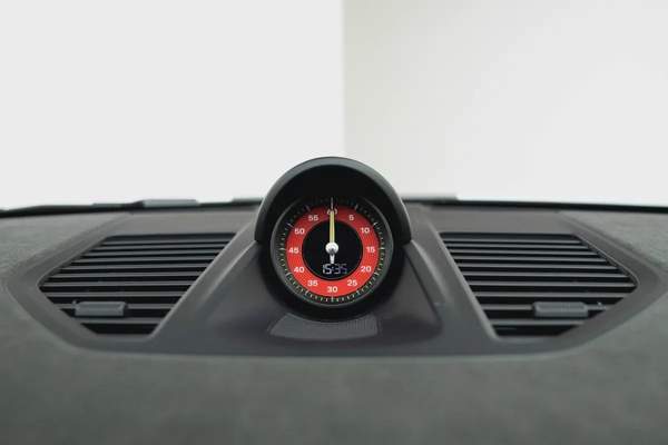 2023 PORSCHE 911 GT3 RS WEISSACH. CARBON CERAMIC BRAKES. SUSPENSION LIFTER. HIGH SPEC. MAIN DEALER S