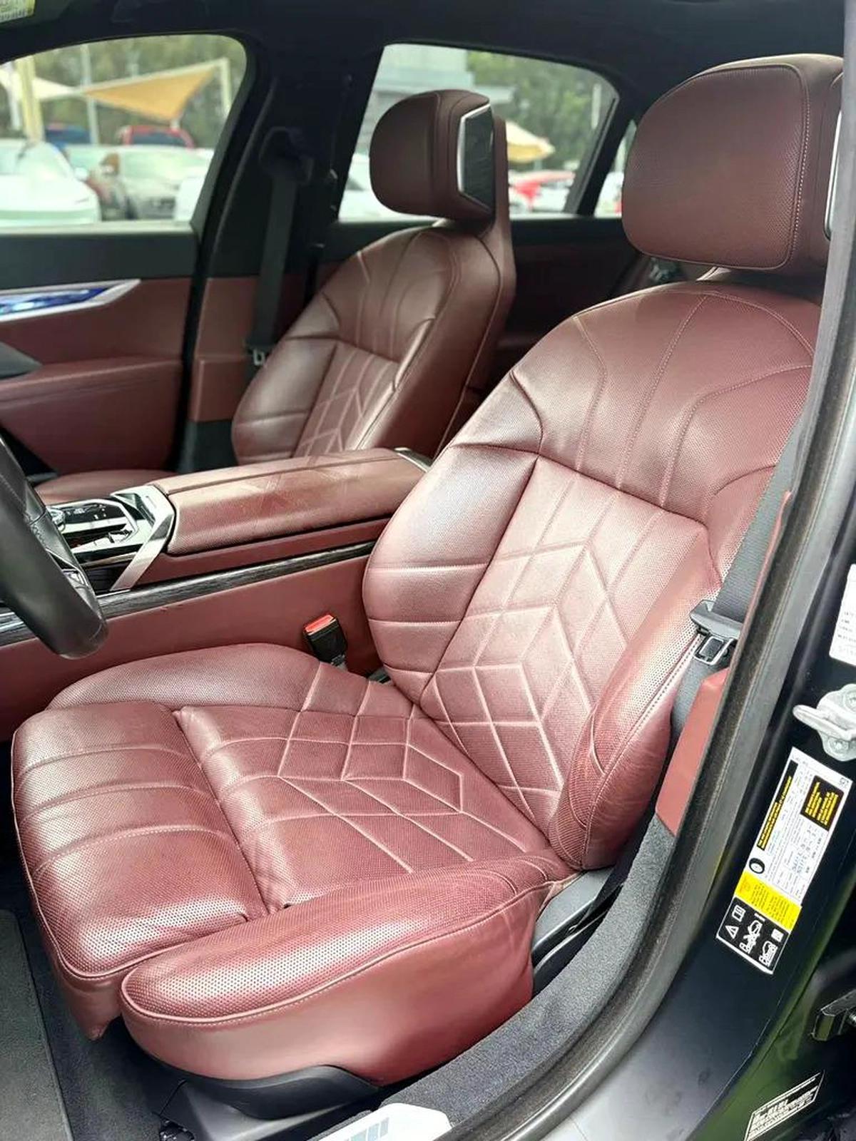 BMW 760i X DRIVE V VIP 2023 Zero Accidents Perfect Condition M Sport Package Full option-1-1