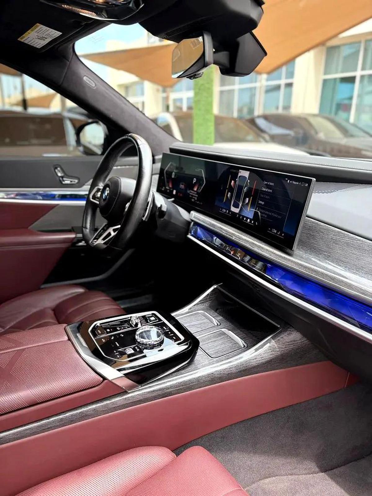 BMW 760i X DRIVE V VIP 2023 Zero Accidents Perfect Condition M Sport Package Full option-3-3