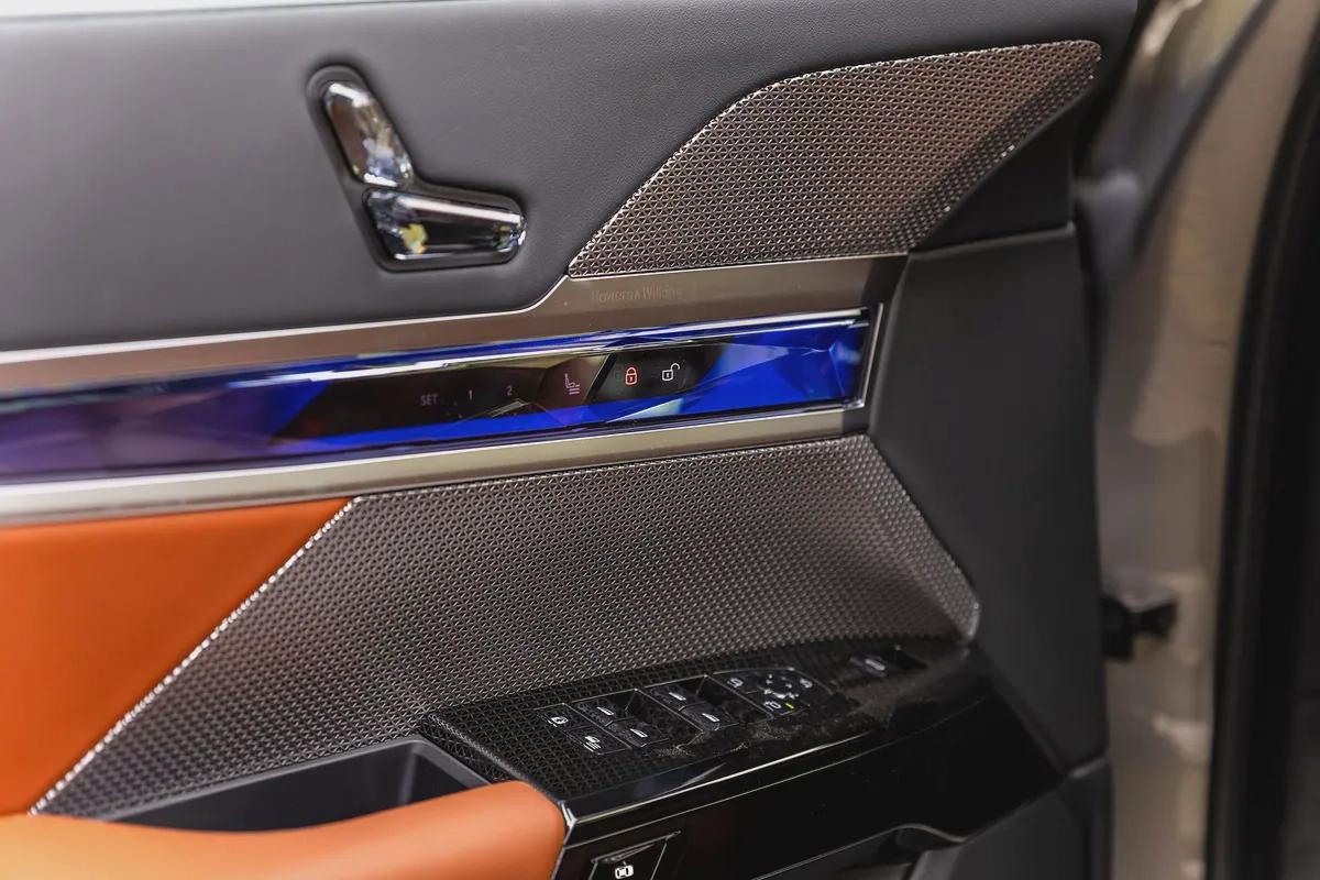 BMW 735i Luxury + M Kit – 2026 | Brand New | GCC | AED 410,000-5-5