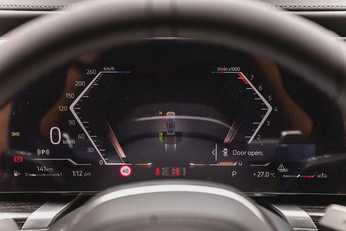 BMW 735i Luxury + M Kit – 2026 | Brand New | GCC | AED 410,000-6-6