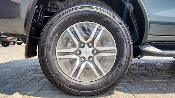 Toyota Fortuner FORTUNER 2.7L AT 4WD 7SETER