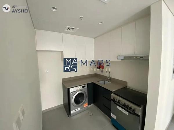 Spacious 1bedroom apartment with huge baclony in aljada community for sale