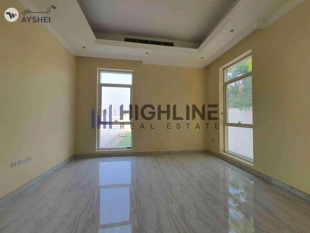 Luxury 5-Bedroom Villa service block & poo-10-10