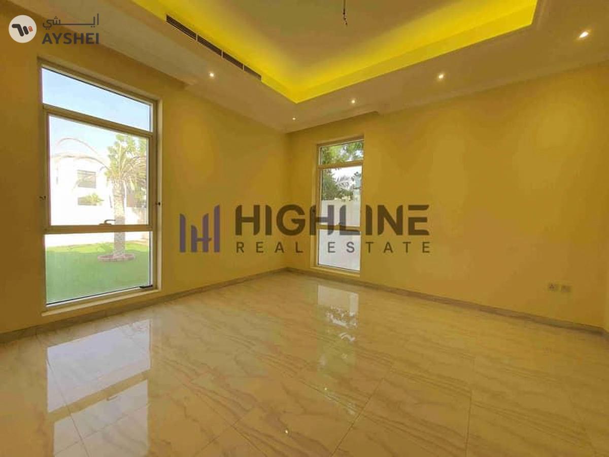 Luxury 5-Bedroom Villa service block & poo-12-12