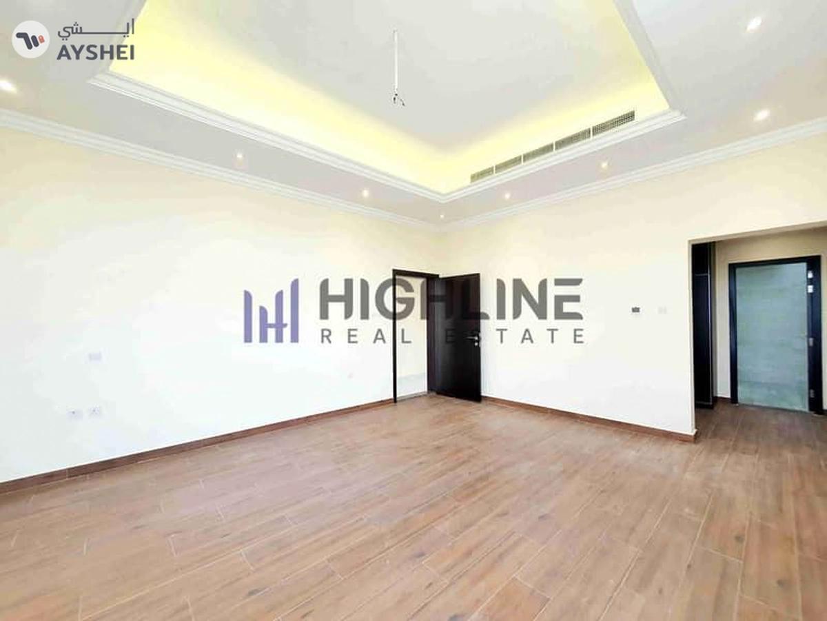 Luxury 5-Bedroom Villa service block & poo-15-15