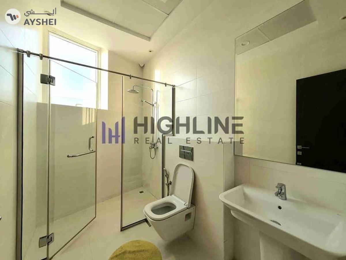 Luxury 5-Bedroom Villa service block & poo-17-17