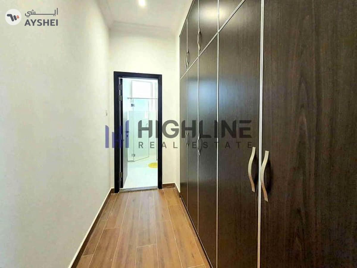 Luxury 5-Bedroom Villa service block & poo-18-18