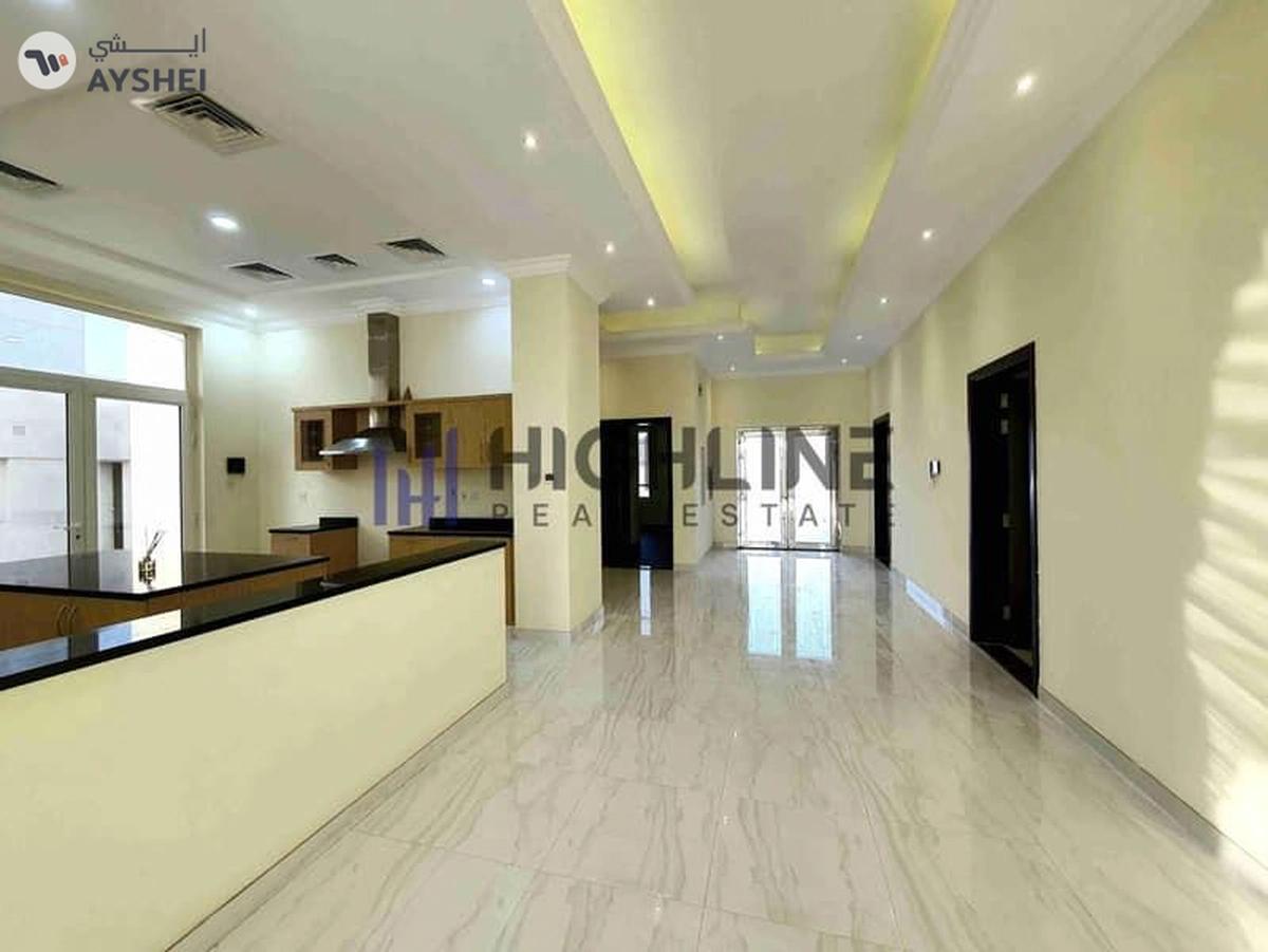 Luxury 5-Bedroom Villa service block & poo-4-4