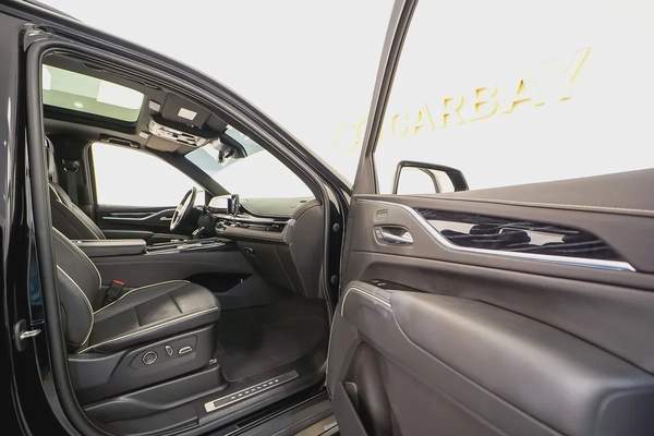 AED 4846 PM | CADILLAC ESCALADE SPORT 600 LWB 2023 | UNDER WARRANTY SERVICE PACKAGE MAY 2028 |