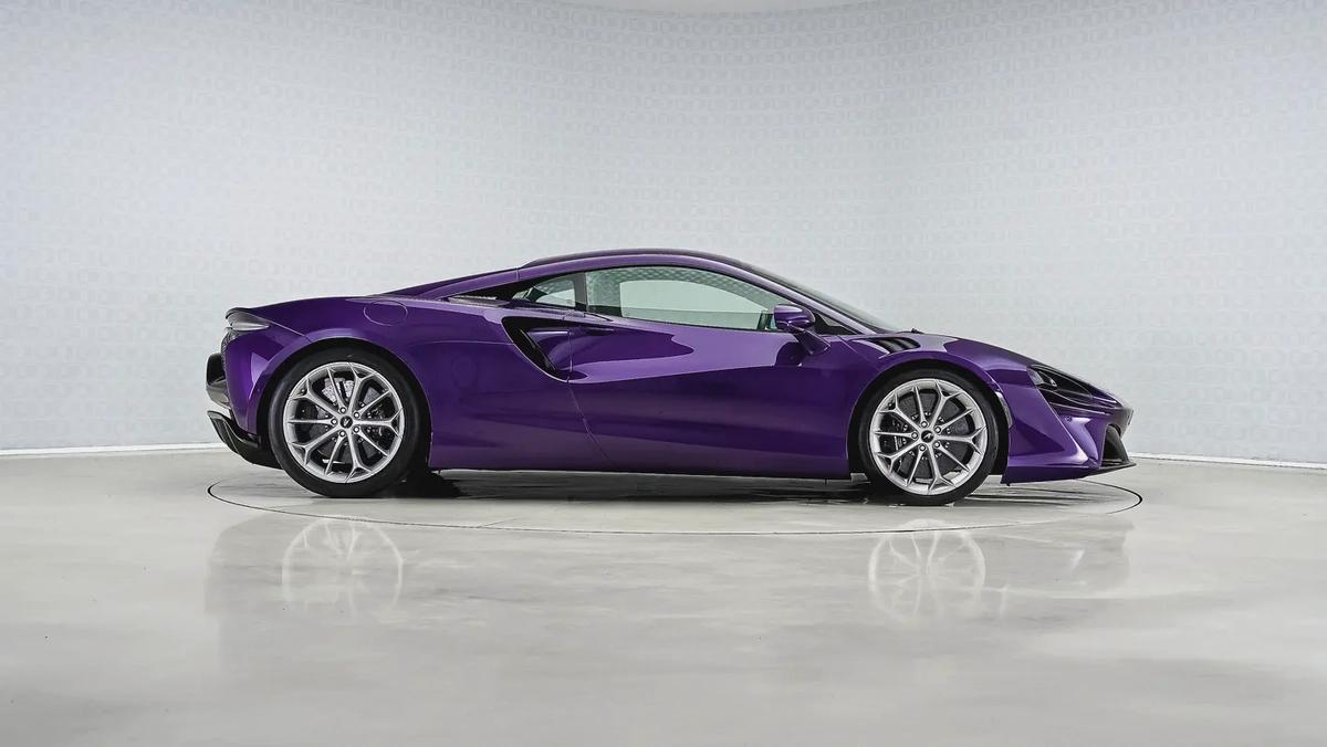 Special Offer | AED 10,271 PM | Warranty Dec 2028, Clubsport Seats | Artura Performance MSO-2-2