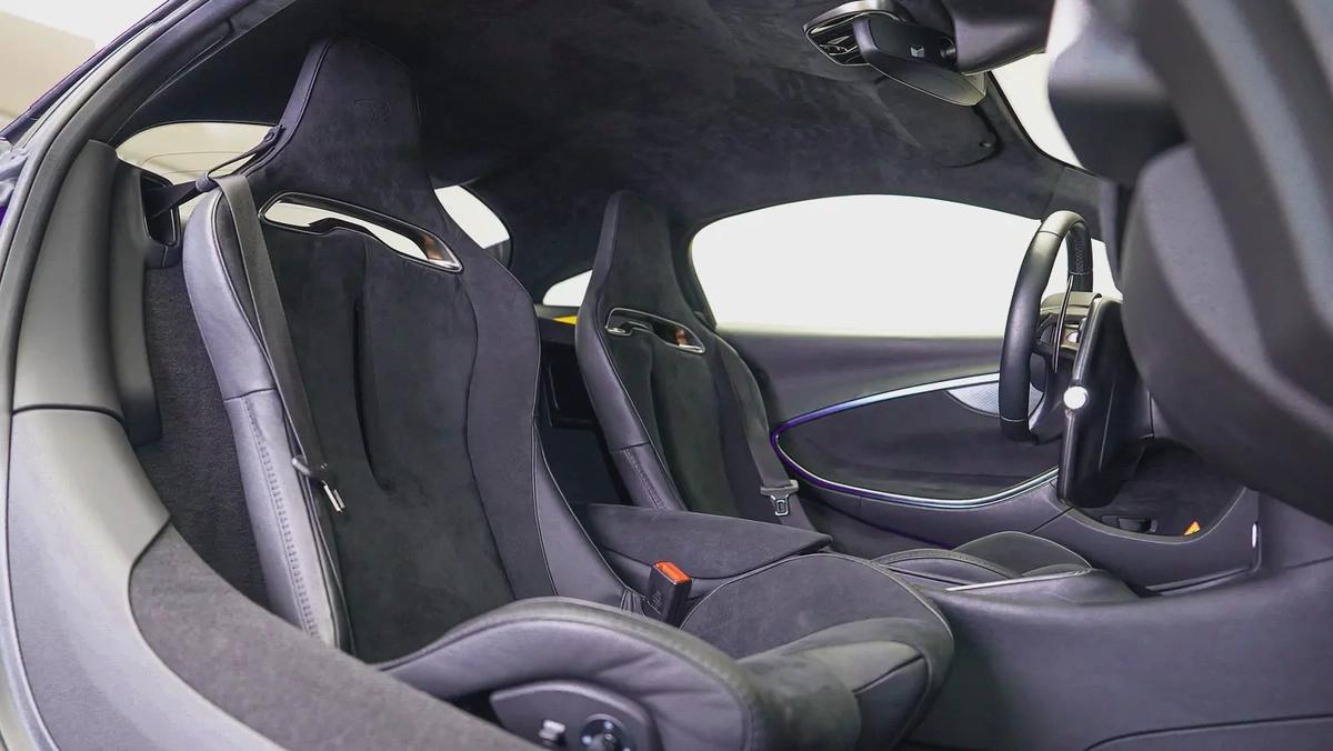 Special Offer | AED 10,271 PM | Warranty Dec 2028, Clubsport Seats | Artura Performance MSO-6-6