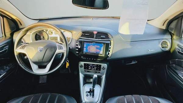 LANCIA DELTA | 2010 | 1.6 Liter | SILVER | CLEAN CAR FRESH JAPAN IMPORT