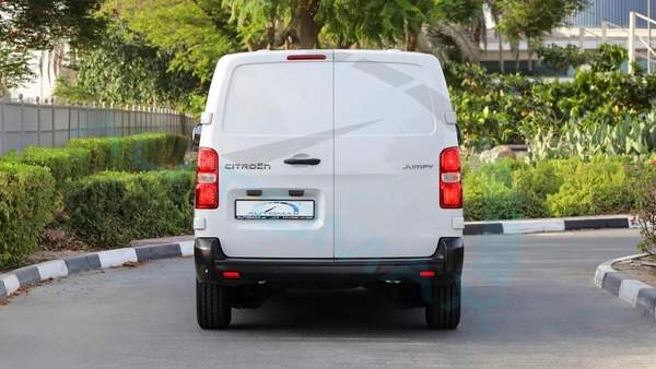 2026 CITROËN JUMPY CARGO VAN 2.0T HDI GCC 0Km With 5 Years Or 100,000 Km Warranty
