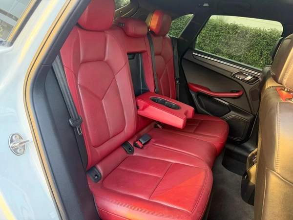 Porsche Macan T 2.0L (260 HP)