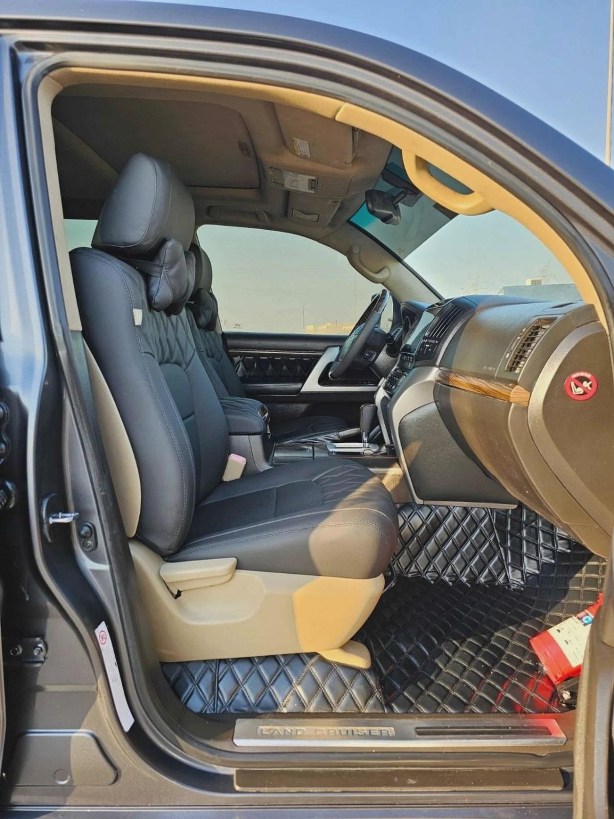 Toyota Land Cruiser VXR 5.7/ 20 SHAPE / FULL OPTION/ EXPORT ONLY / LOT # 72540-8-8