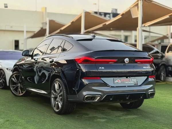 BMW X6 M50 V8 Under WarrantyService Gcc Free Paint