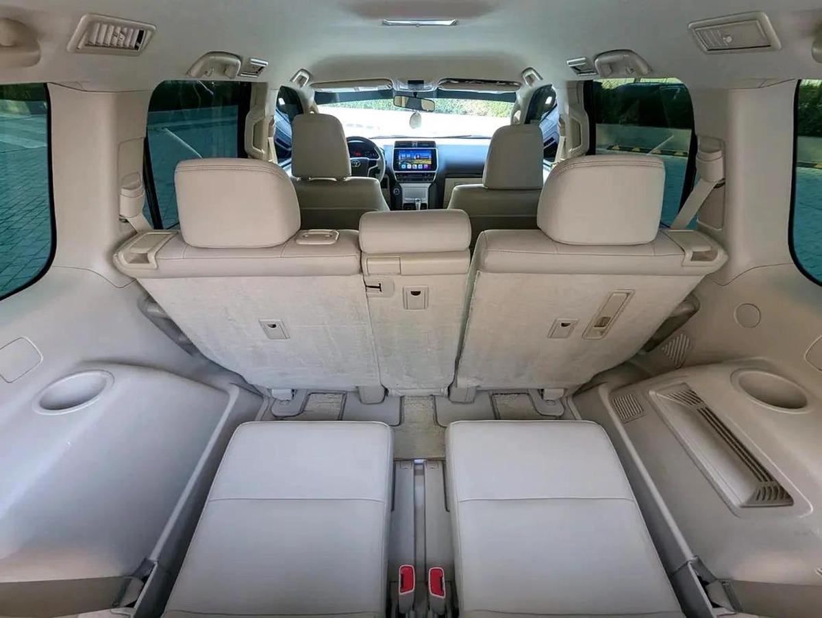 TOYOTA PRADO 2018 GCC V6 4.0L IN EXCELLENT CONDITION-6-6