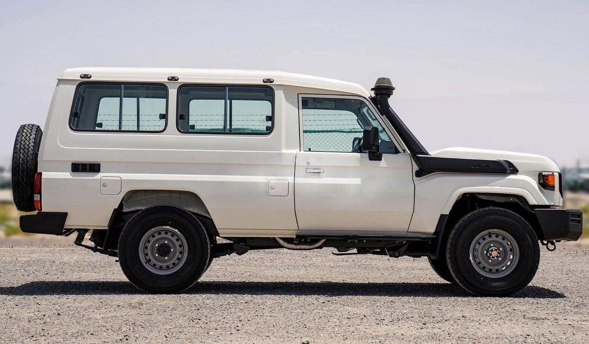 Toyota Land Cruiser 70 LC78 2.8L AT DIESEL 3DOOR 2024-3-3