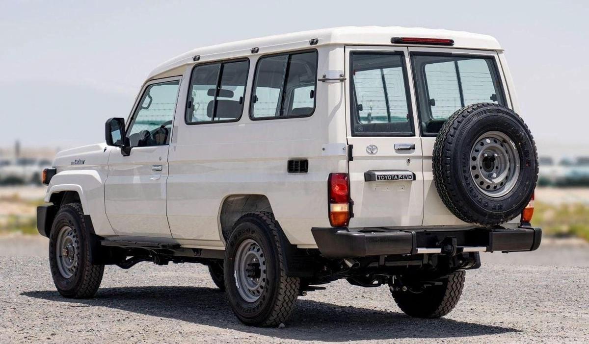 Toyota Land Cruiser 70 LC78 2.8L AT DIESEL 3DOOR 2024-4-4
